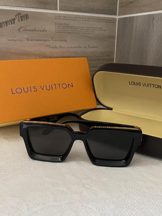 Louis Vuitton Sunglasses main image 4